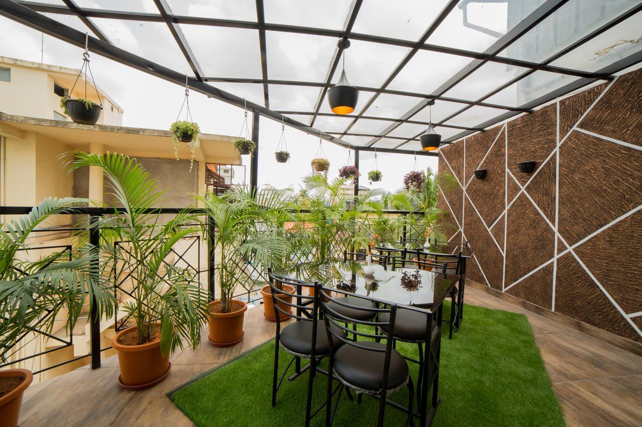 Готель South Gate Residency Kochi Екстер'єр фото