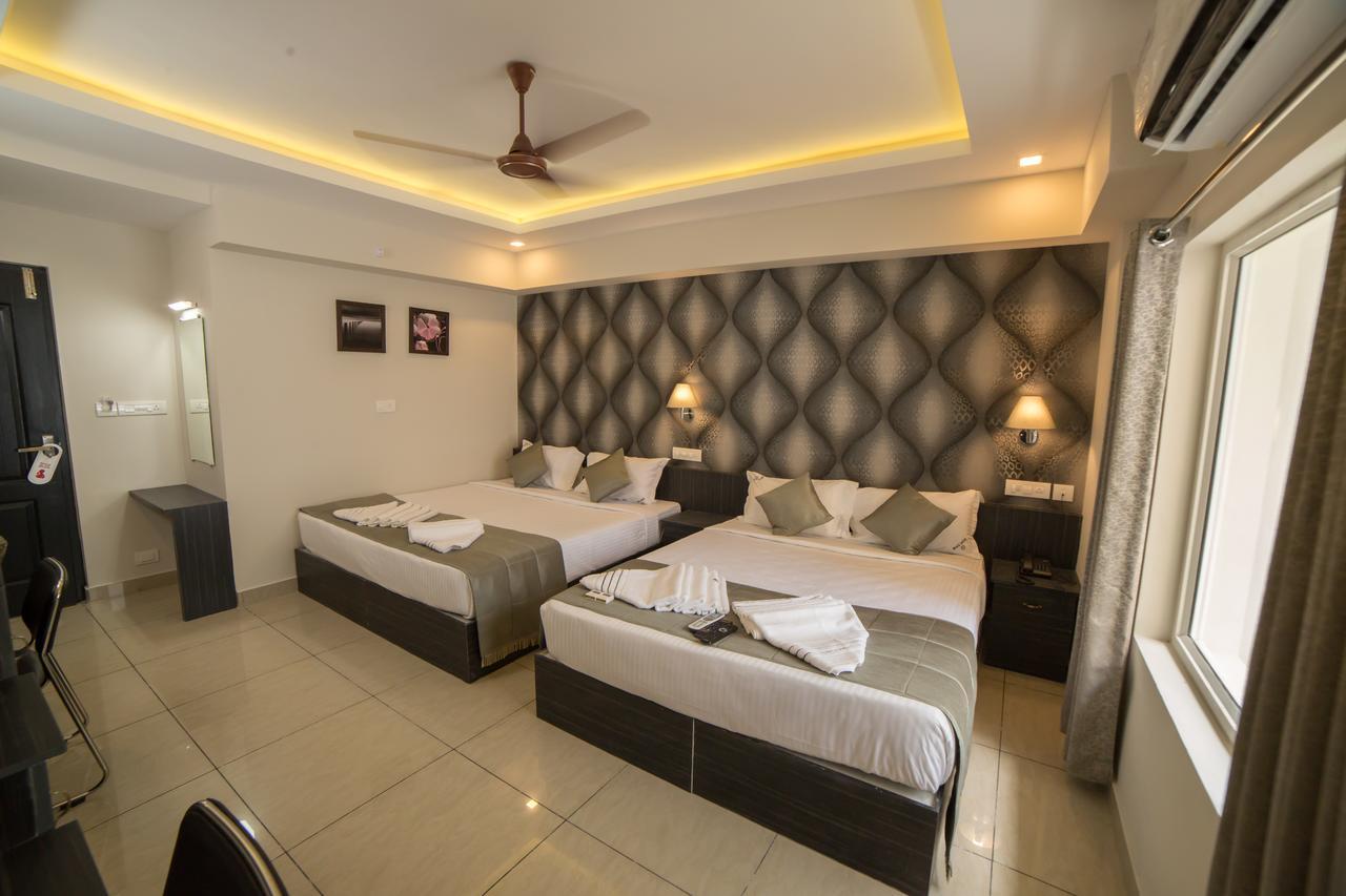 Готель South Gate Residency Kochi Екстер'єр фото